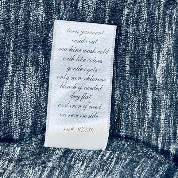 Alya - Knee‎ Length Sleeveless Gray Dress - XS - Picture 7 of 8